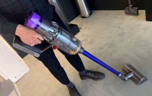 dyson-v11-absolute-vacuum-cleaner